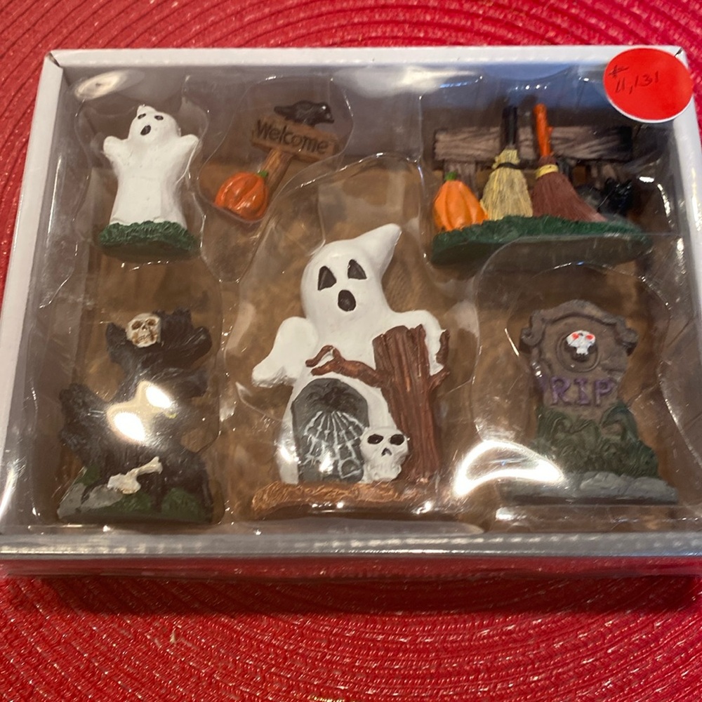 NWT 6 pc. Halloween Fairy Garden
